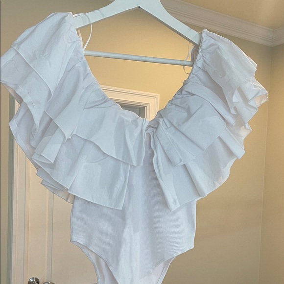 Zara White Ruffled Top - Picture 2 of 6